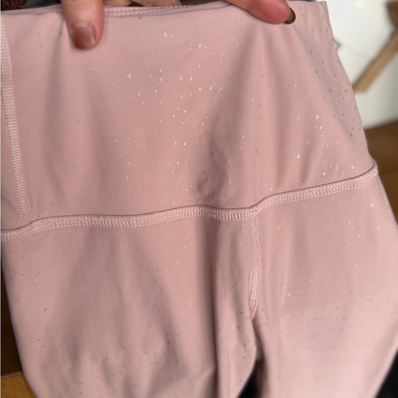 Beyond Yoga Light Ombré Shimmer Pink Leggings - XS - Picture 14 of 15